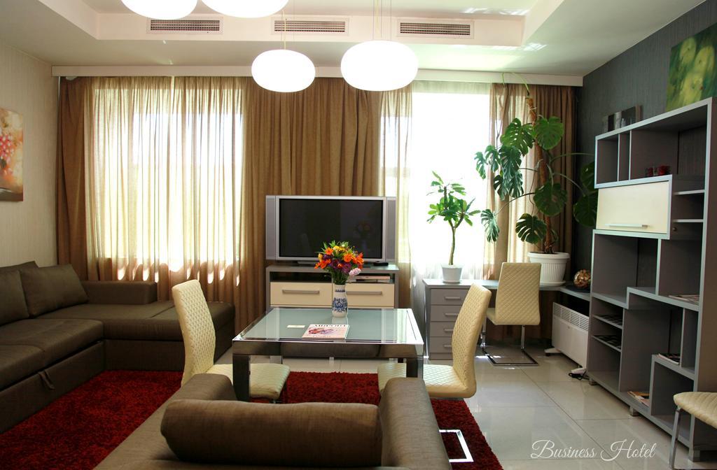 Business Hotel 카리프 객실 사진